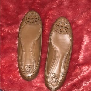 AUTHENTIC Tan Tory Burch flats.